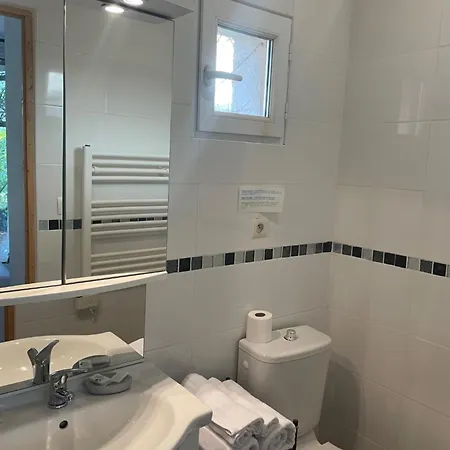 Florence - Mas Saint Louis - Piscine Chauffee Bed & Breakfast *
