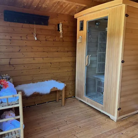 Florence - Mas Saint Louis - Piscine Chauffee Bed & Breakfast Aigues-Mortes