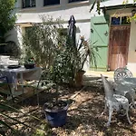 Florence - Piscine Chauffee - Mas Saint Louis Bed and Breakfast 3*