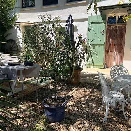 Florence - Piscine Chauffée - Mas Saint Louis Bed & Breakfast 3*