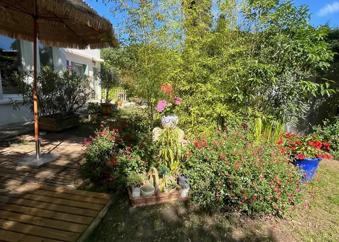 Florence - Piscine Chauffee - Mas Saint Louis 4* Aigues-Mortes