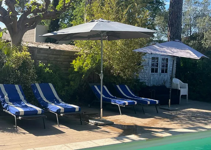 Florence - Piscine Chauffee - Mas Saint Louis Frühstückspension 4*