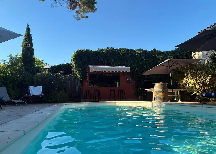 Bed & Breakfast Florence - Piscine Chauffee - Mas Saint Louis 4*